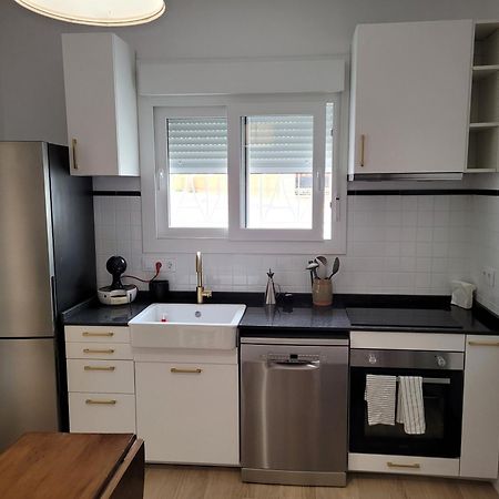 Apartamento Con Wifi, Patio Y Garaje Privado Alcalá de Guadaira Exteriör bild