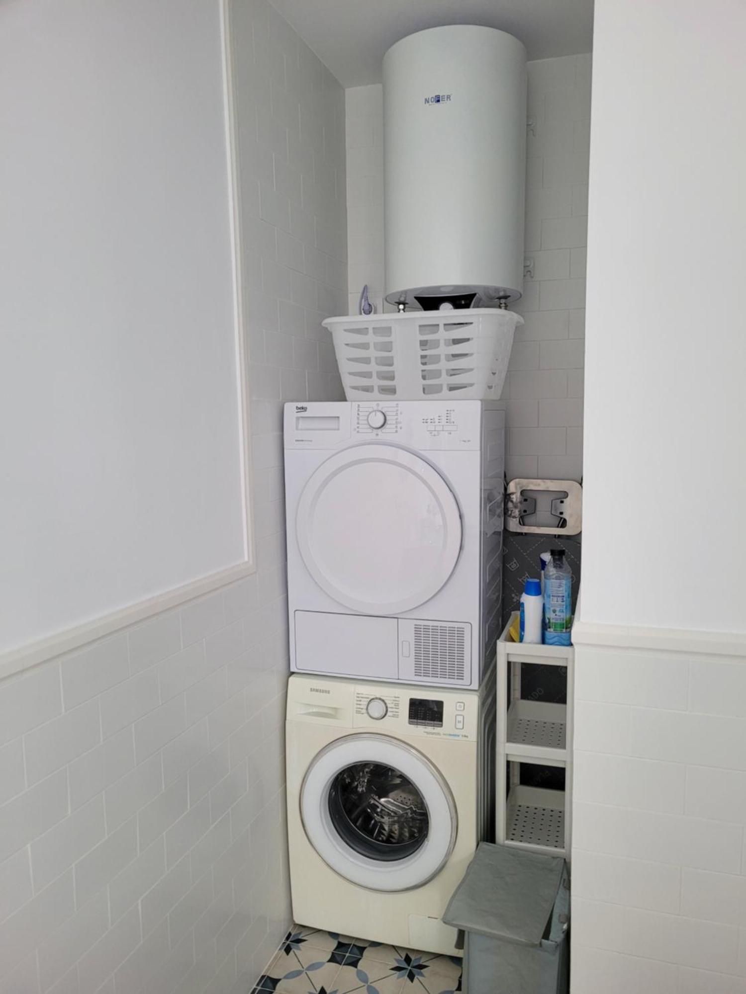 Apartamento Con Wifi, Patio Y Garaje Privado Alcalá de Guadaira Exteriör bild