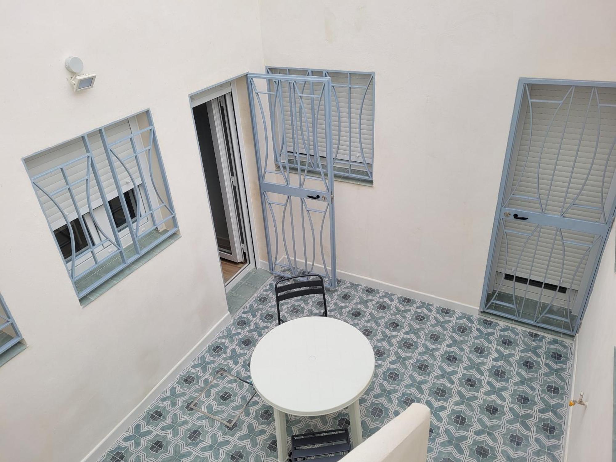 Apartamento Con Wifi, Patio Y Garaje Privado Alcalá de Guadaira Exteriör bild