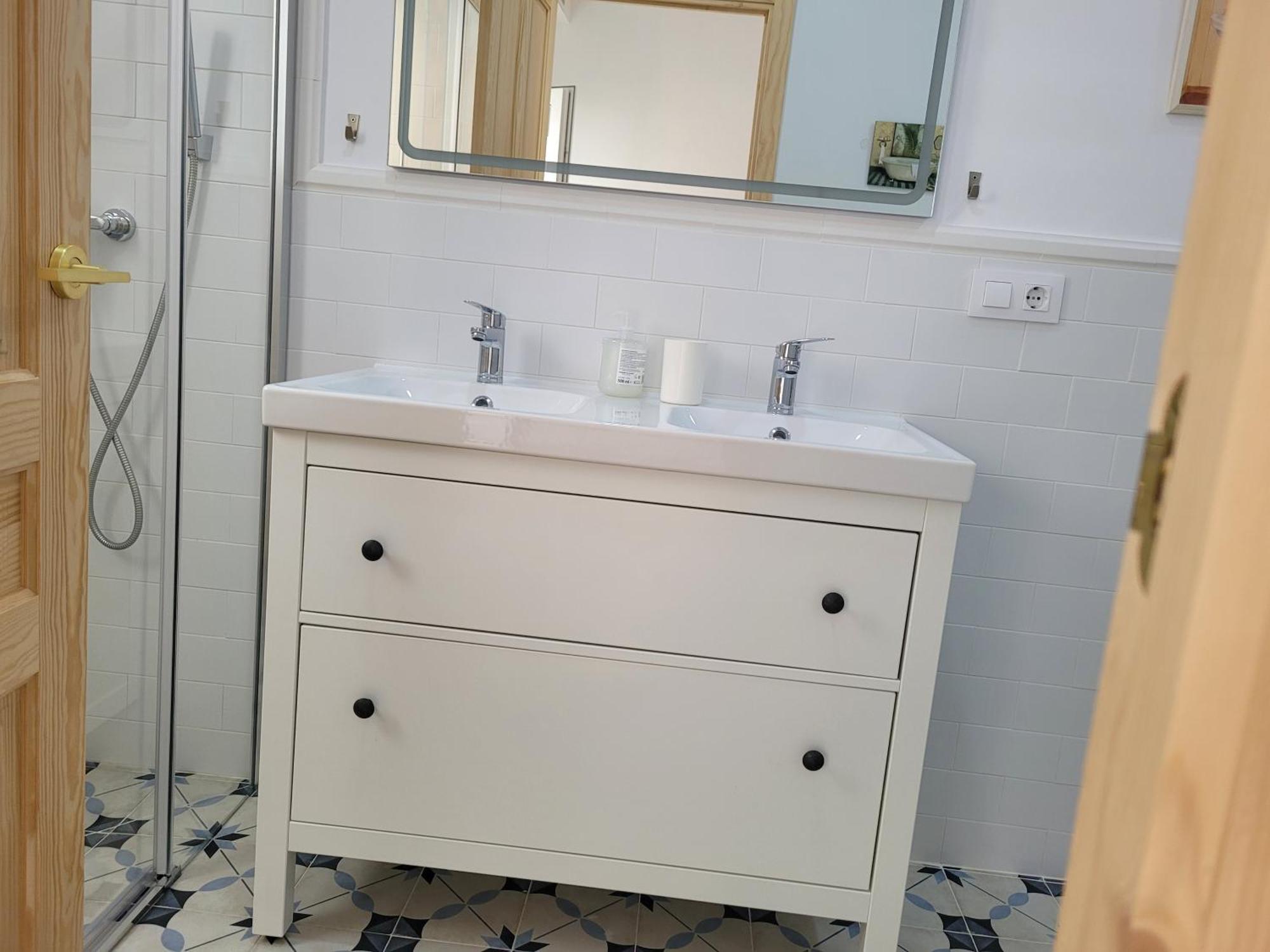 Apartamento Con Wifi, Patio Y Garaje Privado Alcalá de Guadaira Exteriör bild